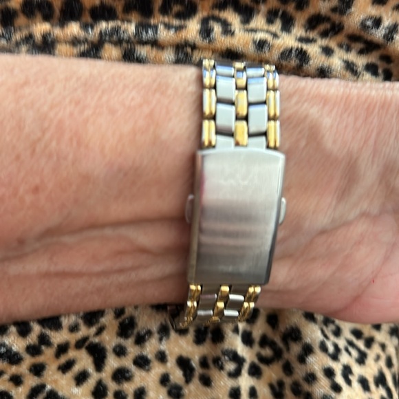 FENDI TWO TONE WATCH - Picture 7 of 7